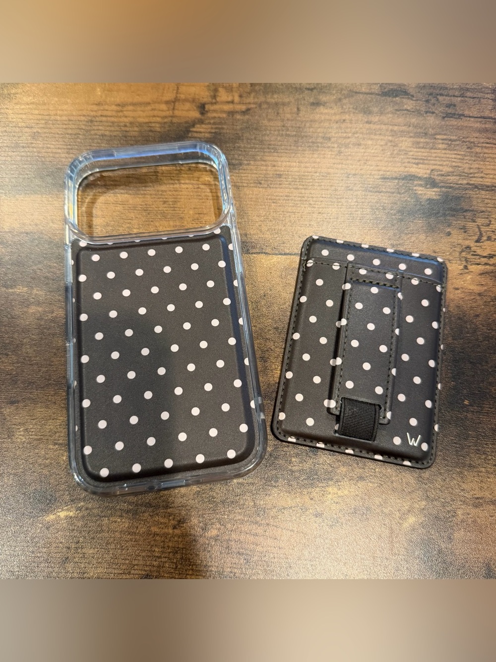 WALLI CASES iPhone 17 Pro MagSafe Case and Wallet - Cocoa Dot